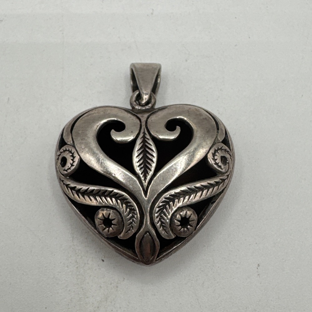 Sterling Silver Openwork Artisan Flourish Engraved Puffy Heart Pendant 12.83g‎